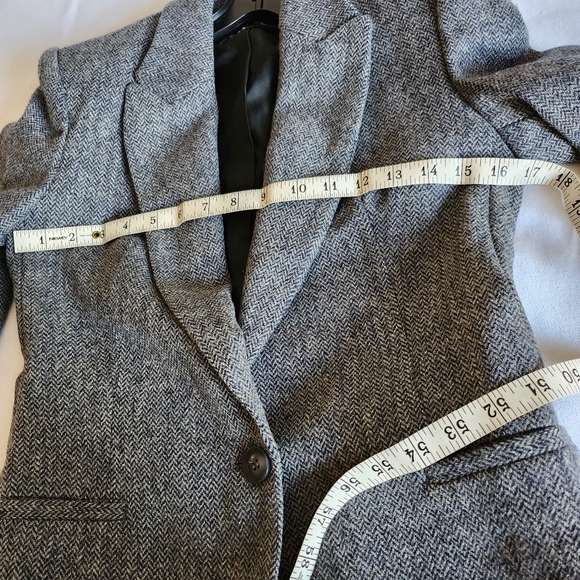 Zara XS blazer jacket, long, exaggerated shoulder, 100% wool - Picture 4 of 9